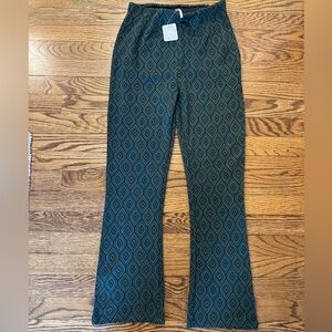NWT free people geometric shape boho stretch flare pull on pants - size 4